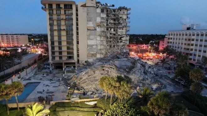 12 katlı bina çöktü, 99 kişiden haber yok