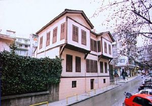 Komşu'dan Atatürk'ün evine evlilik turu teklifi! 