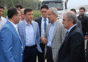 AK Parti İzmir adayı Hamza Dağ liman yolunu inceledi