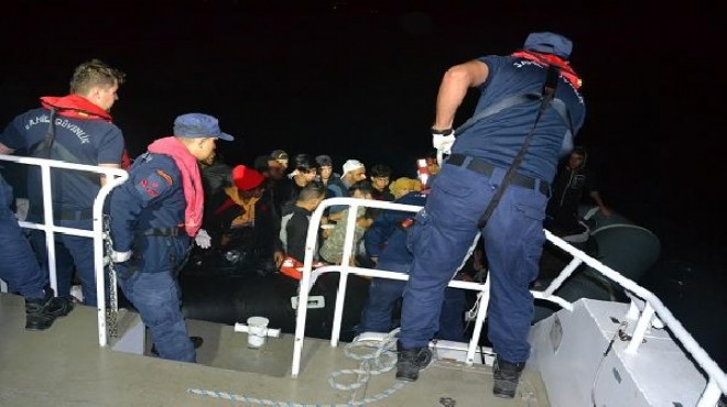 Ayvalık açıklarında 35 kaçak göçmen yakalandı