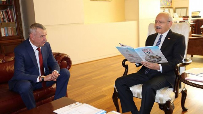 Başkan Şenol'dan lidere ziyaret: Gaziemir'i anlattı, açılışa davet etti