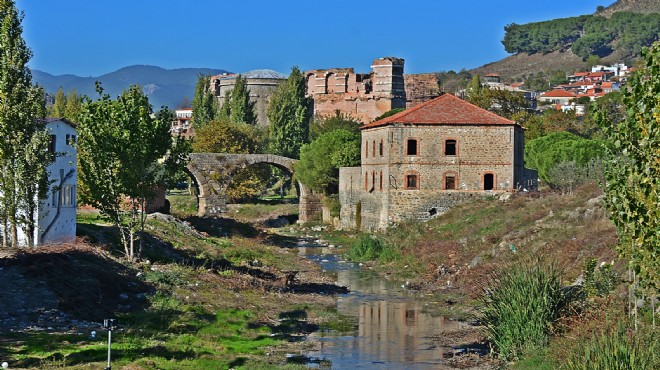 Bergama'da Selinos Deresi yenileniyor