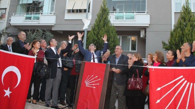 CHP İzmir’de Yıldız’dan adaylık ilanı: Güvercin uçurdu, temiz siyaset vurgusu yaptı!
