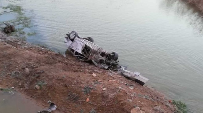 Denizli'de otomobil nehre devrildi: 2 ölü