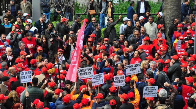DİSK'ten taşeron düzenlemesi için İzmir'de eylem: En geç bir haftada geri dönülmezse bu kez…