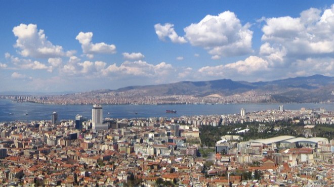Dönüşüm raporu: İzmir'deki evlerin yarısından çoğu...