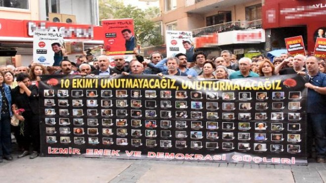 Gar saldırısında ölenler İzmir'de anıldı