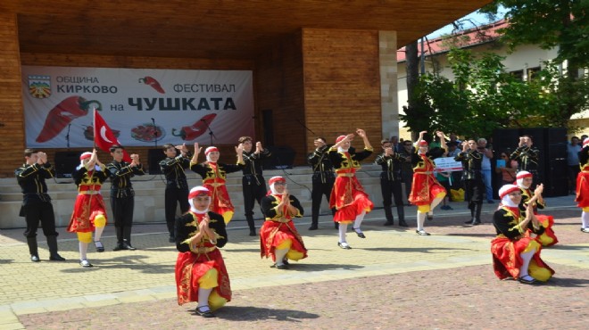 Gaziemir'den Bulgaristan'da Zeybek gösterisi!