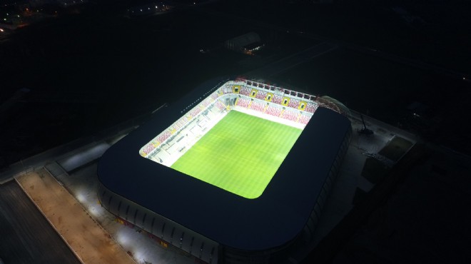 Göz kamaştırıyor... İzmir'in yeni futbol mabedi