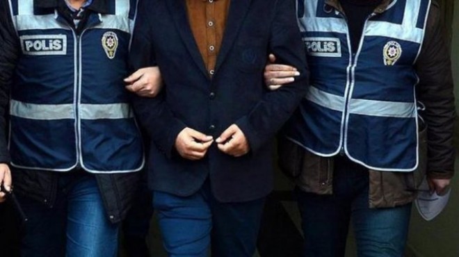 İzmir'de 8 adliye çalışanına FETÖ gözaltısı