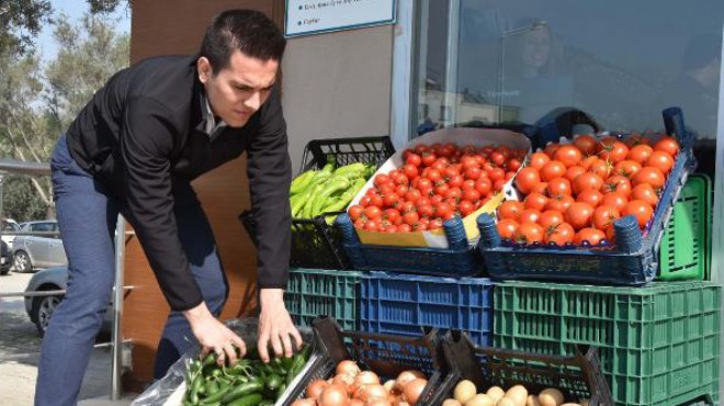 İzmir'de 'aracısız' market: Hem üretici hem tüketici kazanıyor