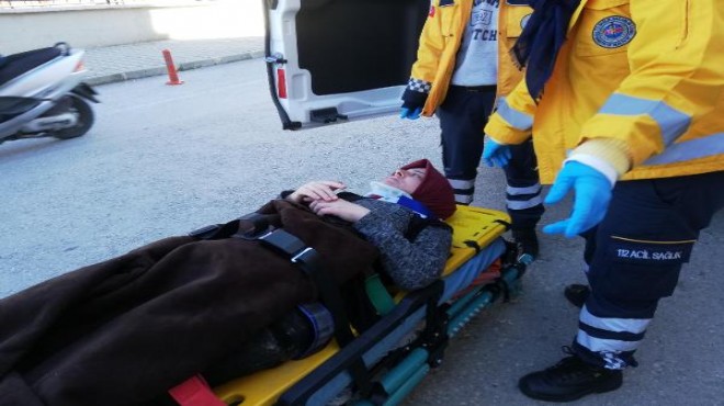 İzmir'de balkondan düşen kadın yaralandı