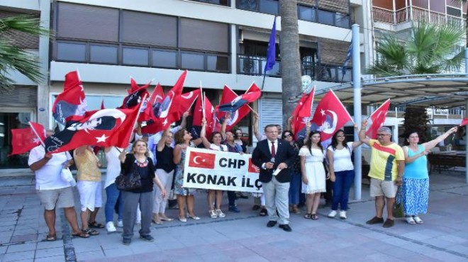 İzmir'de CHP'lilerden Ege Adaları tepkisi