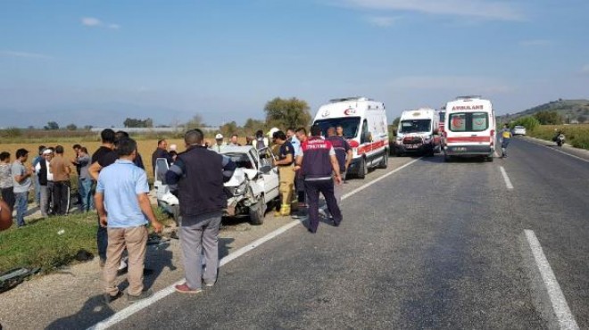 İzmir'de feci kaza: 2'si bebek 6 yaralı!