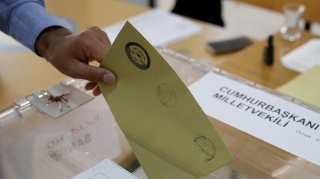 İzmir’de hangi parti / hangi ilçeden kaç oy aldı? Kimler meclis yolcusu?