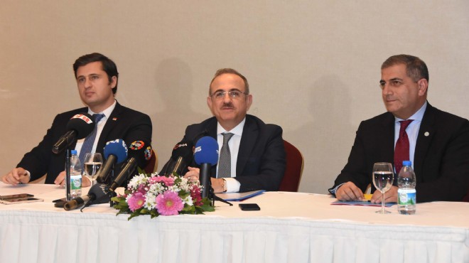 İzmir'de il başkanları zirvesi: Kentin hangi sorunları masaya yatırıldı?