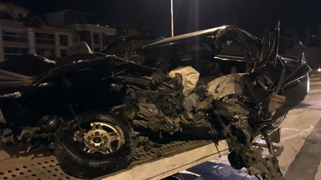 İzmir'de korkunç kaza: Paramparça oldu!