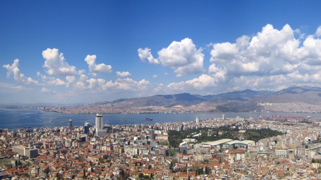 İzmir'de o bölgenin çehresi değişiyor... 3 gökdelen birden!