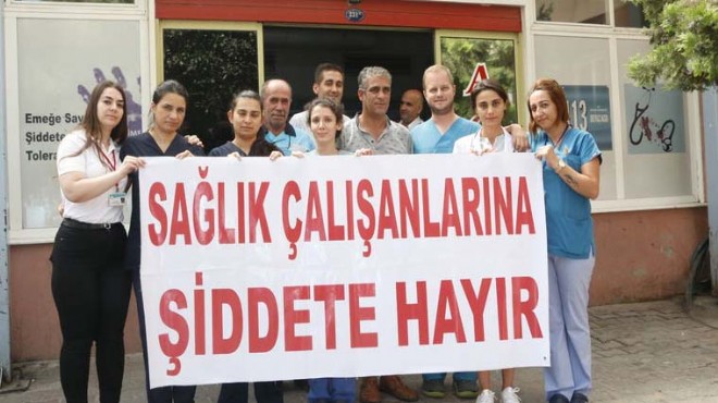 İzmir’de sağlıkta şiddete ibretlik ceza: Pankartla özür diledi