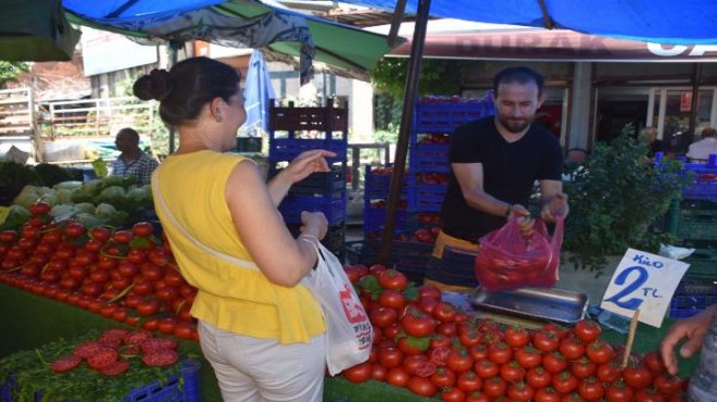 İzmir'de sebze- meyve fiyatlarında büyük düşüş