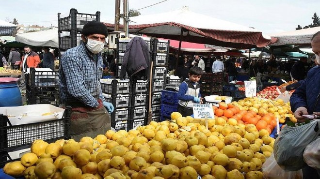 İzmir'de semt pazarlarında son durum: Önlem de var, kalabalık da!