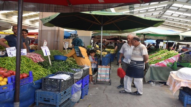 İzmir'de sıcaklar pazarcıları da vurdu!