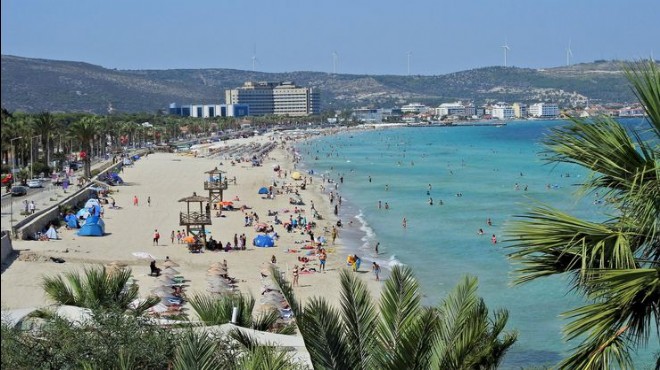 İzmir'in turizm cennetinde satış rüzgarı!