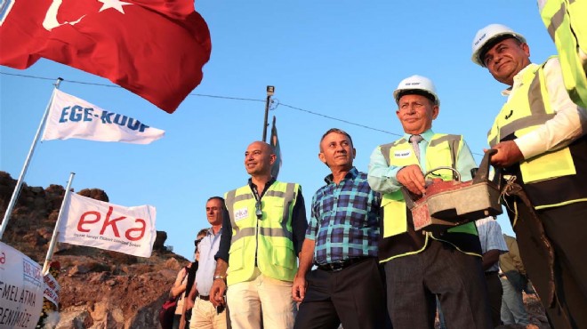 İzmir'in yeni yaşam merkezi Ege-Koop Körfez Evleri yola çıktı