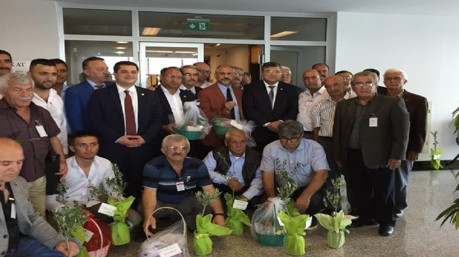 İzmir'li zeytin üreticileri Ankara'ya çıkarma yaptı