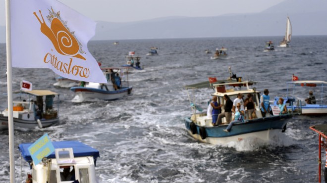 İzmirli balıkçılarından Başkan Soyer'e teşekkür