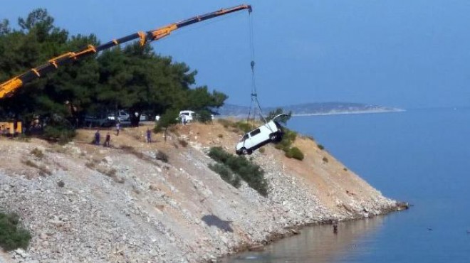 Milas'ta feci kaza: Deniz kenarına park etmek isteyince...