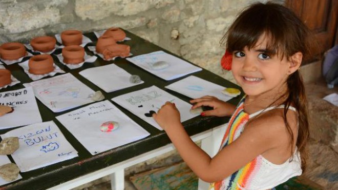 Minikler, Datça'da sanat kampına katıldı