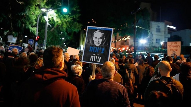 On binlerce İsrailli Netanyahu'ya karşı sokakta!