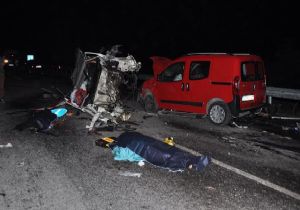 Kütahya'da zincirleme kaza: 2 ölü, 8 yaralı