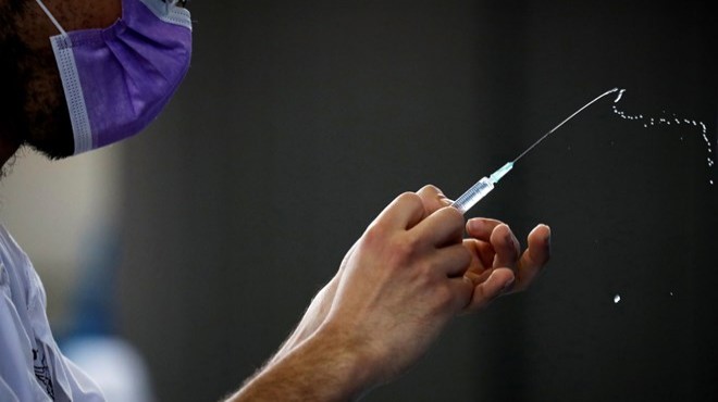 Rusya'da üçüncü korona aşısı tescillendi