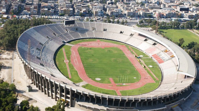 Taraftar merakla bekliyor: Atatürk Stadyumu çürük mü?