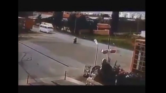 Turgutlu'da korkunç kaza: Kameralara böyle yansıdı!