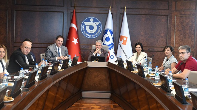 Türkiye-ABD Ekonomik İlişkileri İZTO'da değerlendirildi