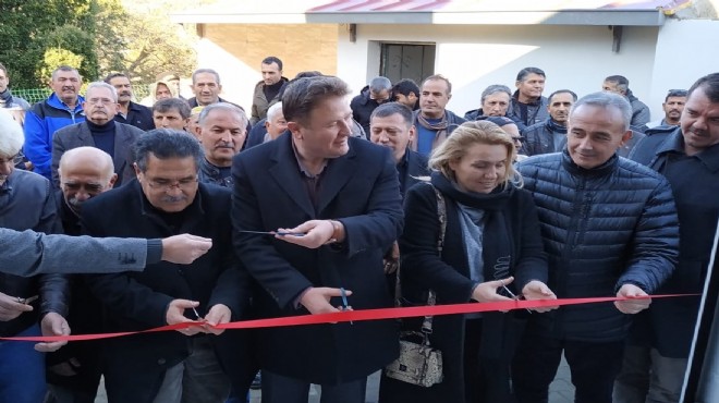 Urla'da yeniden yaptırılan Kadıovacık Camisi ibadete açıldı