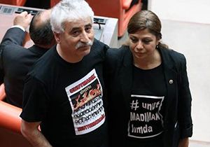 İzmir Milletvekili Altıok Madımak tişörtüyle Meclis'e geldi