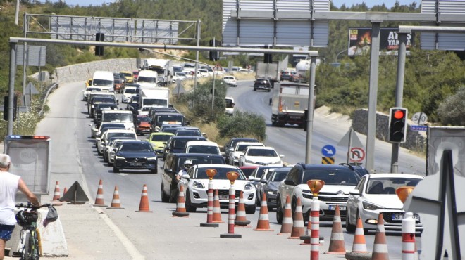 3 günde 175 bin araç girişi: Bodrum'a Kavimler Göçü!