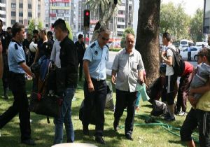 İzmir'de ‘ölüm yeleği' operasyonu 