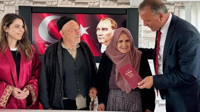 60 yıl sonra resmi nikah kıydılar!