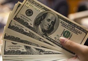 Dolar aldı başını gidiyor