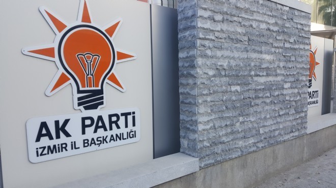 AK Parti İzmir'de adaylık istifaları sonrası 2 ilçeye atama kararı!