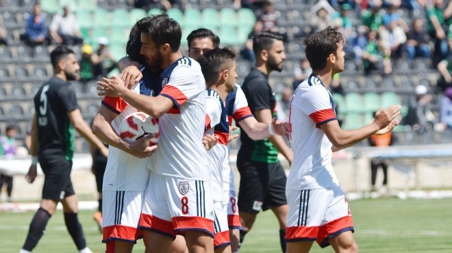 Altınordu play off peşinde