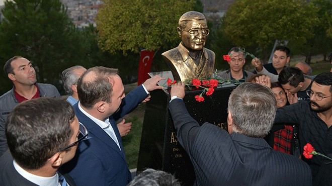 Aşık Mahzuni'ye Çiğli'de vefa