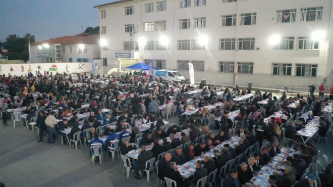 Aydın Büyükşehir'in iftar sofraları kurulmaya devam ediyor