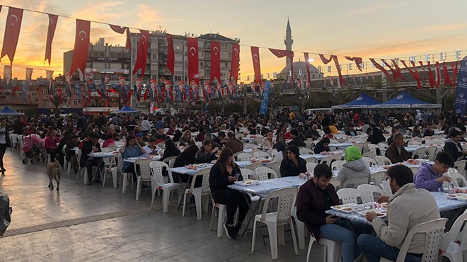 Aydın'da 9 noktada 15 bin kişilik iftar yemeği!