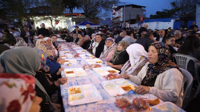 Aydınlılar, Büyükşehir'in iftar sofrasında buluştu